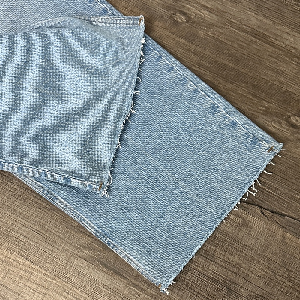 Abercrombie & Fitch The Baggy Low Rise Jeans - Picture 3 of 7